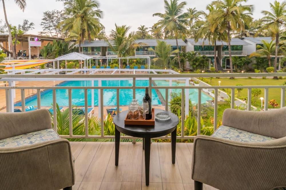 Foxoso La Beach Resort & Spa 올드 고아 외부 사진