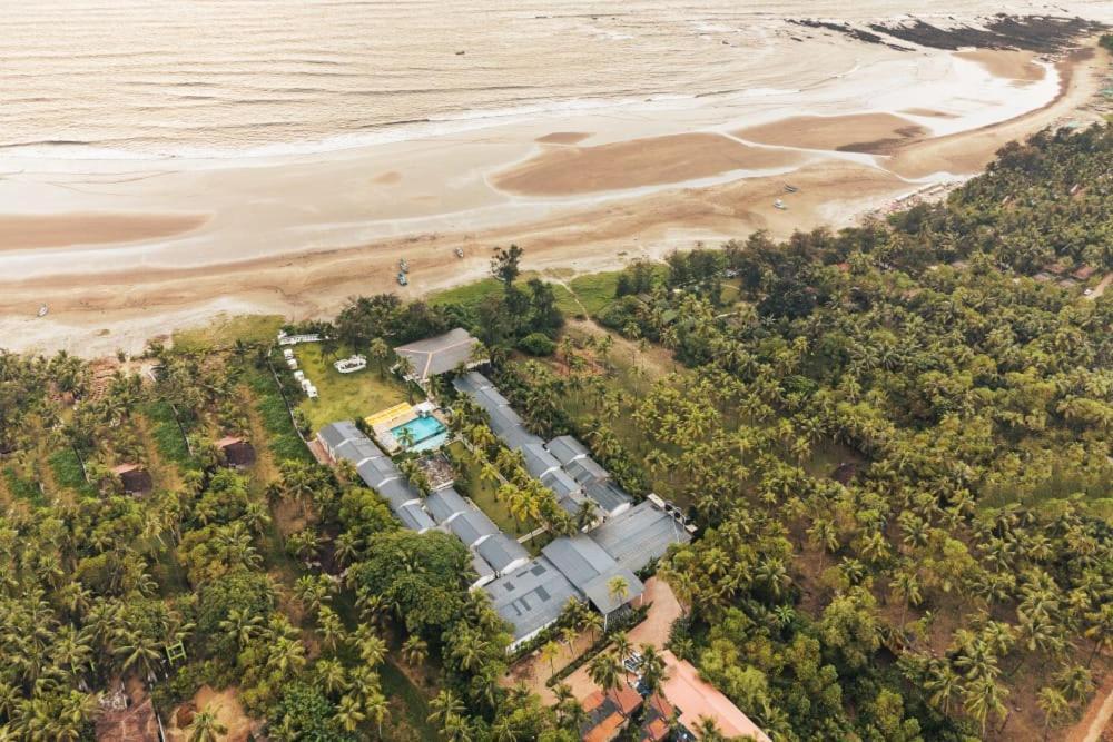 Foxoso La Beach Resort & Spa 올드 고아 외부 사진