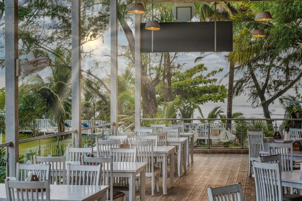 Foxoso La Beach Resort & Spa 올드 고아 외부 사진