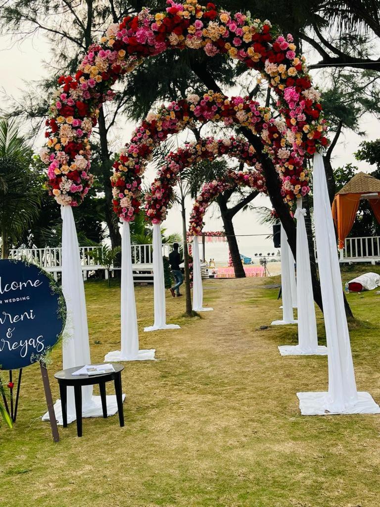 Foxoso La Beach Resort & Spa 올드 고아 외부 사진